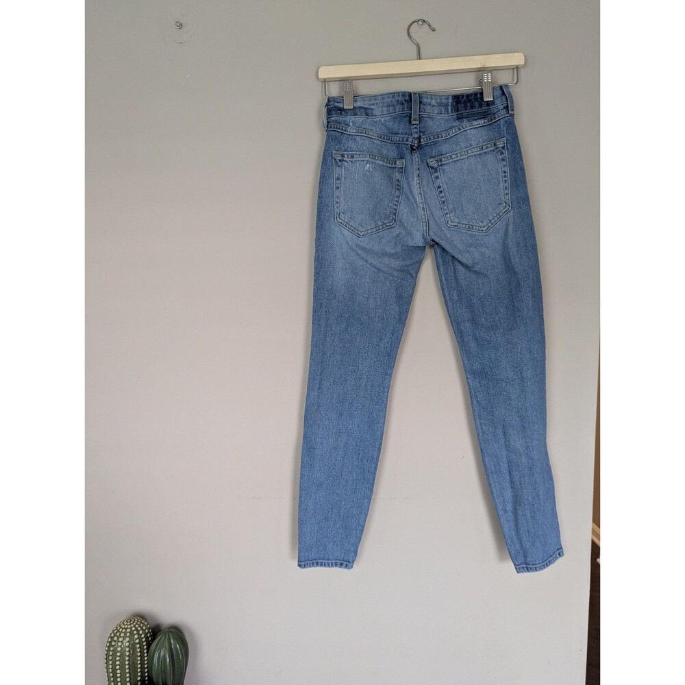 AMO Twist Sweet Cheeks Distressed Light Wash Jeans Twisted Hem 25 Cropped - Picture 2 of 8
